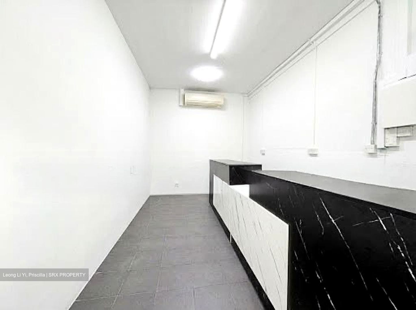 Upper Serangoon Road (D19), Office #631804081